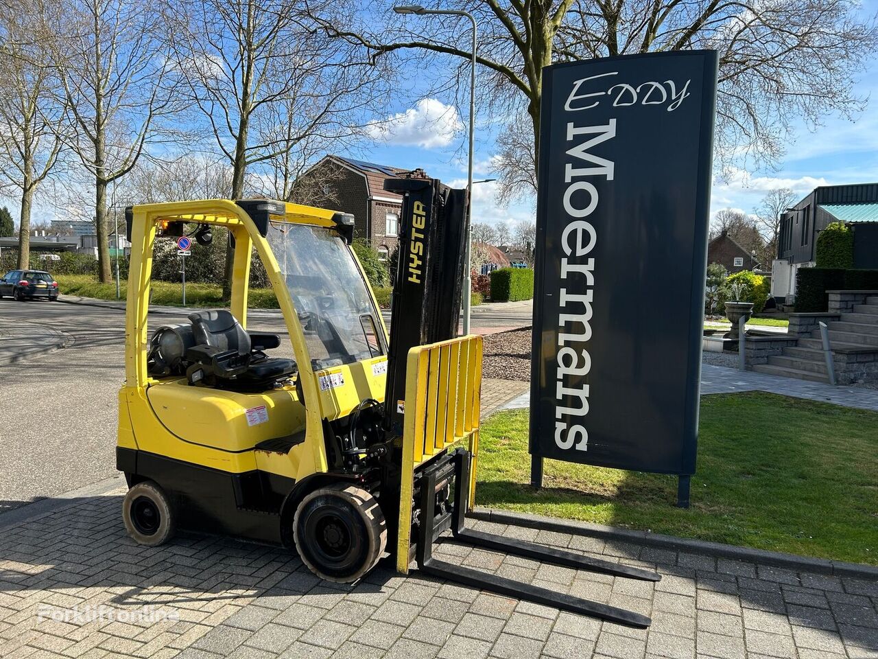 chariot élévateur à gaz Hyster H 1.6 FT LPG