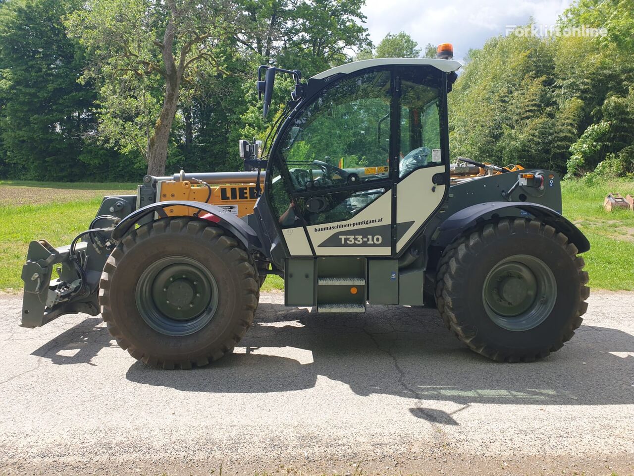 chariot télescopique Liebherr T 33-10